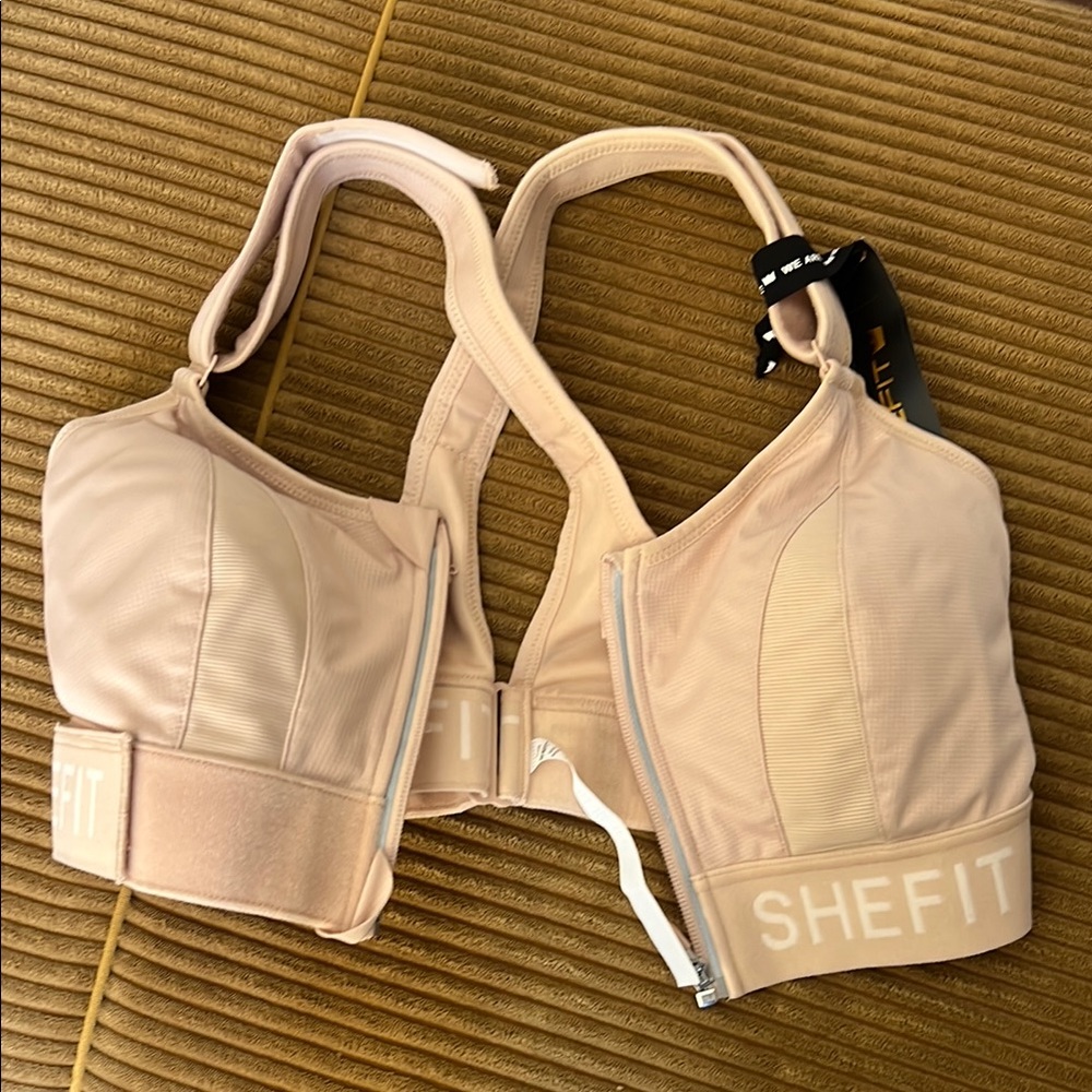 NWT SHEFIT Beige Sports Bra 1Luxe High Impact